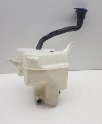 Volvo V70 Windshield washer fluid reservoir/tank 30784233 30784234 WS45L