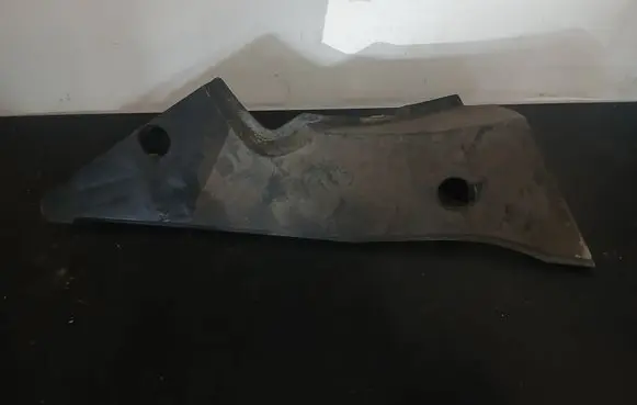 BMW 5 E60 E61 Rear bumper underbody cover/under tray 7124555