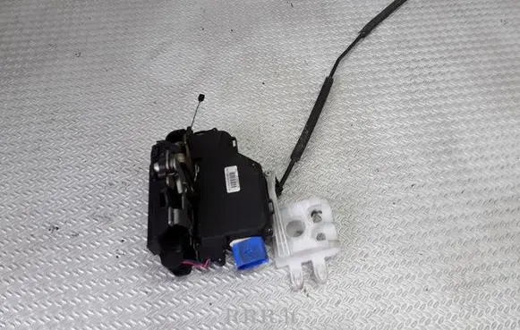 Seat Altea Front door lock 3D2837016