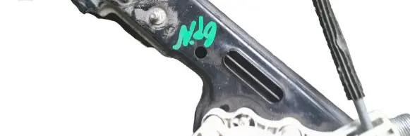 BMW 1 E81 E87 Front window lifting mechanism without motor