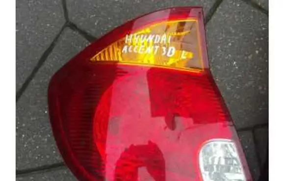 Hyundai Accent Rear/tail lights