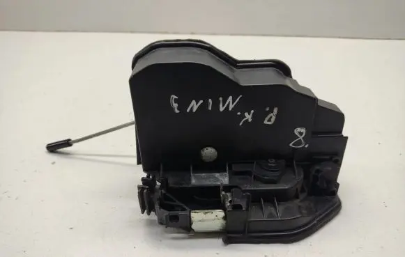 Mini Cooper Countryman R60 Front door lock 7318423 L120085