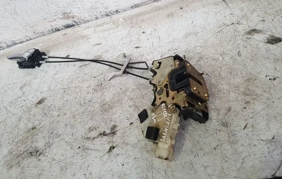 Infiniti Q45 III Front door lock 80552AG510
