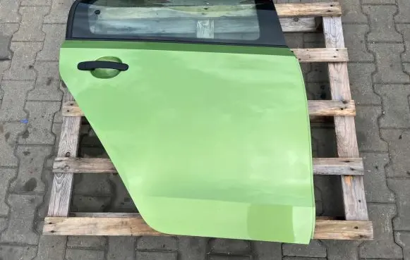 Skoda Citigo Rear door
