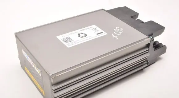 Volvo XC90 Hybrid / electric car battery 32301105