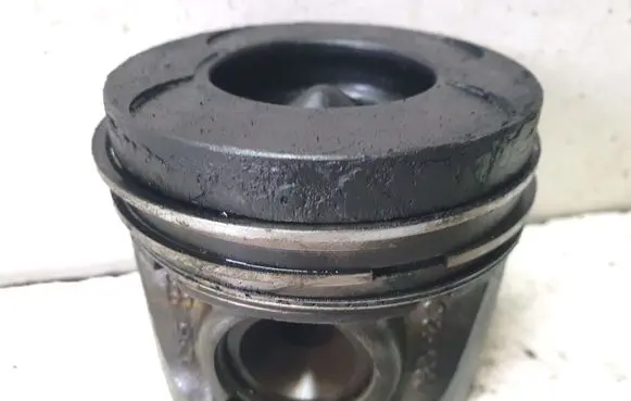 Mercedes-Benz ML W164 Piston with connecting rod 0830923