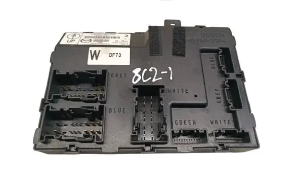 Mazda 2 Comfort/convenience module D65267560E F005V00714 040012679301