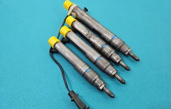 Fuel injector