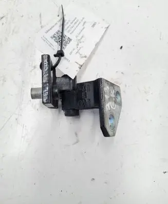 Volkswagen Golf VI Rear door lower hinge 1K9833401D