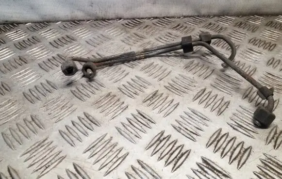 Volvo S70 V70 V70 XC Fuel injector supply line/pipe 