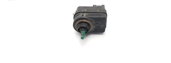 Renault Megane I Headlight level adjustment motor 7700840141 PA66GF30