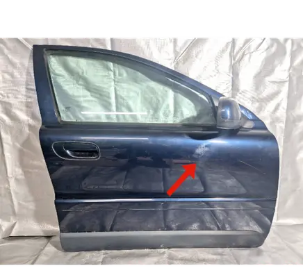 Volvo XC70 Front door