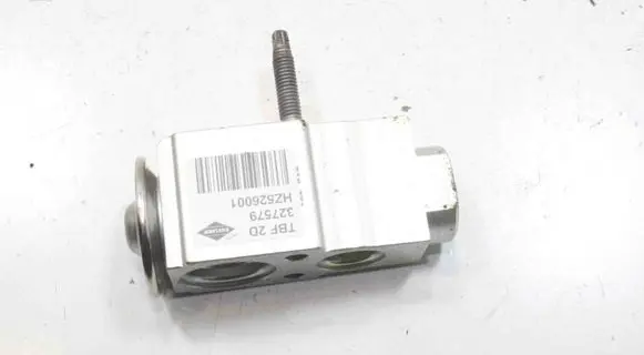 Land Rover Range Rover Evoque L551 Air conditioning (A/C) expansion valve HZ526001