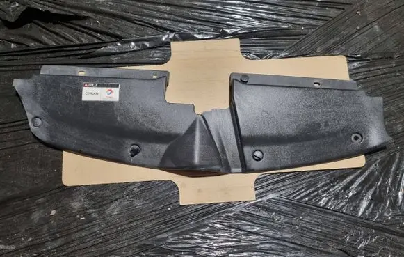 Citroen C4 I Picasso Radiator trim 9654195380