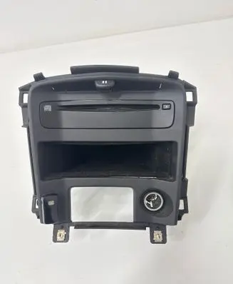 Nissan Primera Radio/CD/DVD/GPS head unit 28185AV700 PN2419F CL053420109610