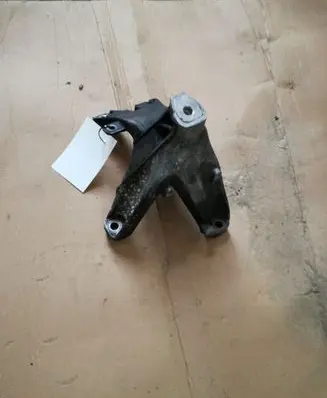 Audi A4 S4 B8 8K Engine mounting bracket 8K0199308BE