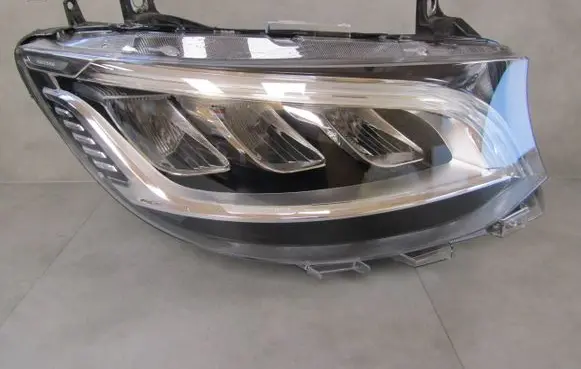 Mercedes-Benz Sprinter W907 W910 Headlight/headlamp A9109065100 90139119 0180322