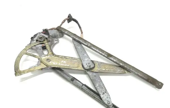 Lexus GS 300 400 430 Front door window regulator with motor 8572030280 0620400251
