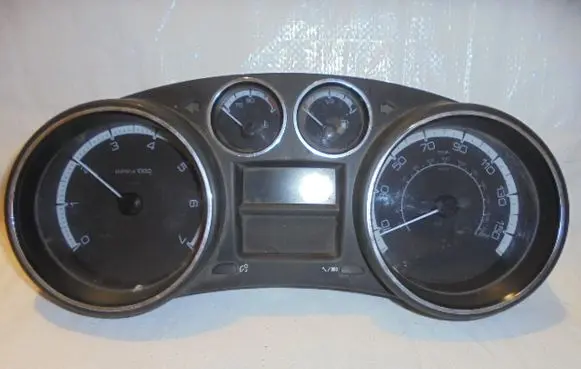 Peugeot 308 Speedometer (instrument cluster) 9665107780