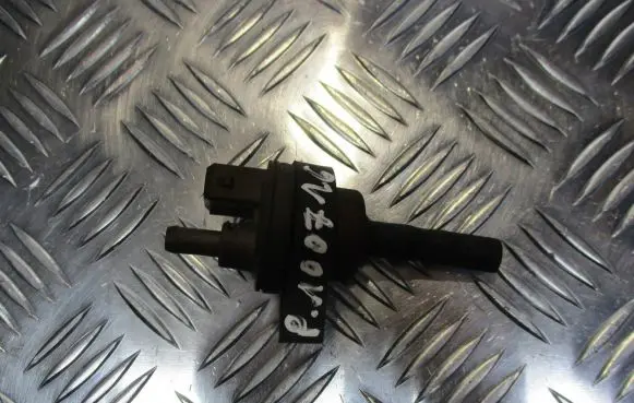 Peugeot 1007 Valve vacuum 
