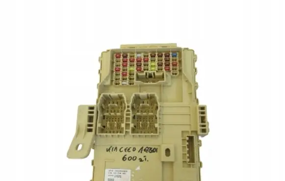 KIA Ceed Fuse module 91958J7021