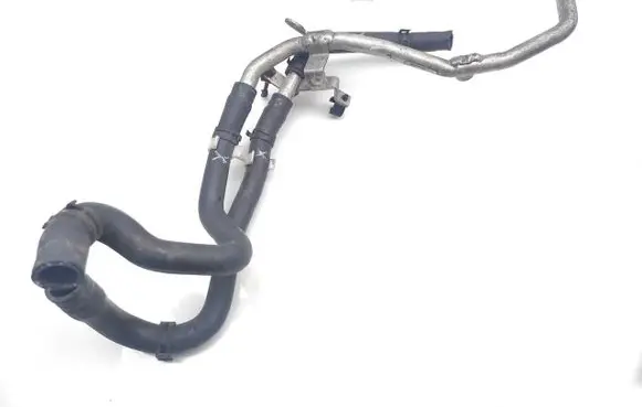 Land Rover Discovery Sport Engine coolant pipe/hose G4D318B402BA