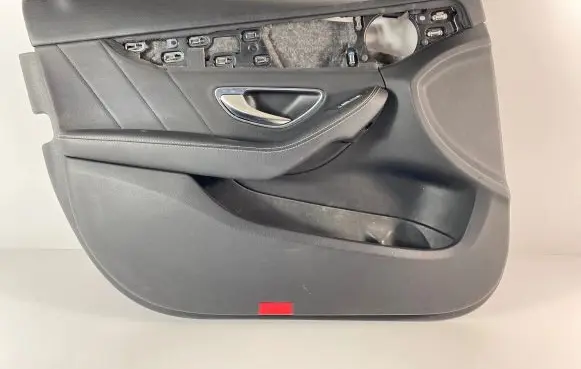 Mercedes-Benz C W205 Front door card panel trim