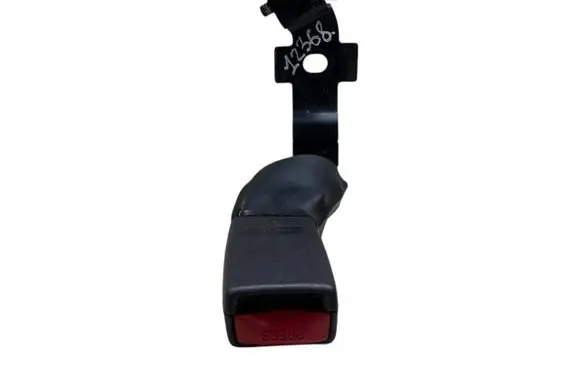Toyota Avensis T250 Rear seatbelt buckle 144054