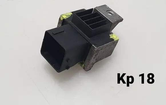 Renault Laguna II Glow plug pre-heat relay 8200859243 FGPR812