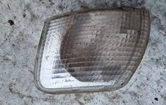 Volkswagen PASSAT B4 Front indicator light