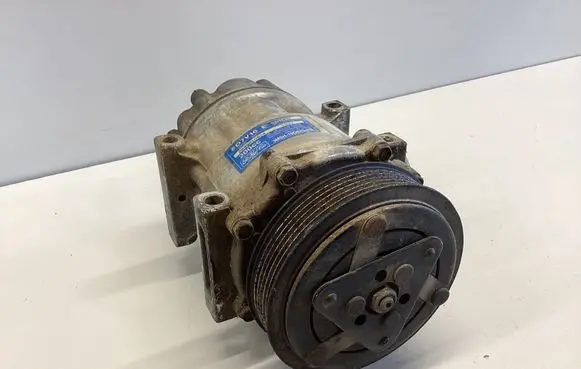 Volvo V50 Air conditioning (A/C) compressor (pump) 3M5H19D629HE