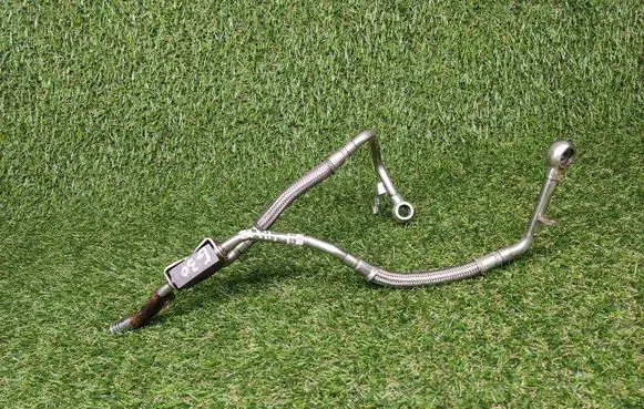BMW 5 G30 G31 Turbo turbocharger oiling pipe/hose 9896893 9895689302 8485578