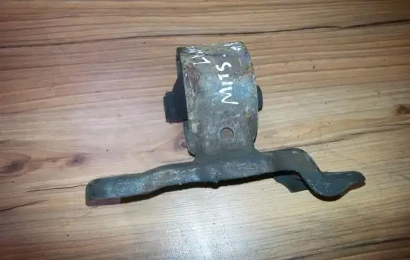Mitsubishi Lancer Engine mount bracket mr244836