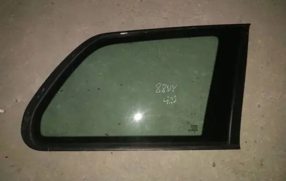 Volvo XC90 Rear side window