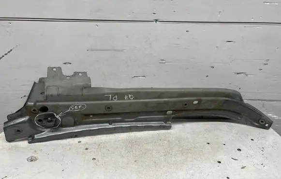 Audi Q7 4L Fender mounting bracket 4L0805176A 4G0805158A
