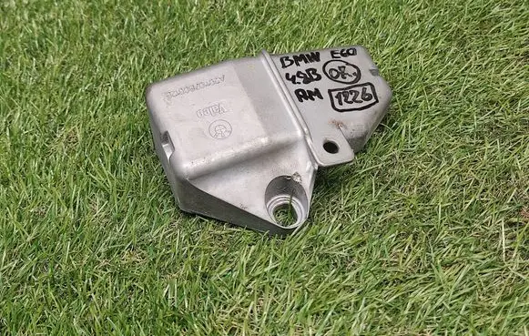BMW 5 E60 E61 Steering wheel lock A201107B0012E