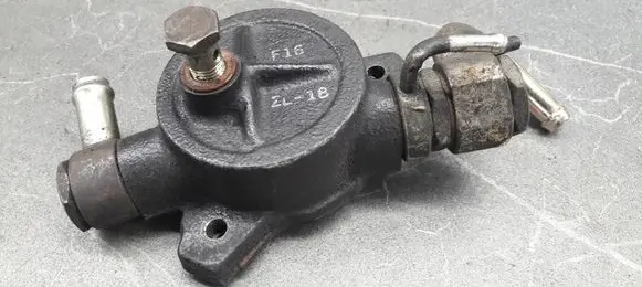 Nissan Primera Vacuum pump