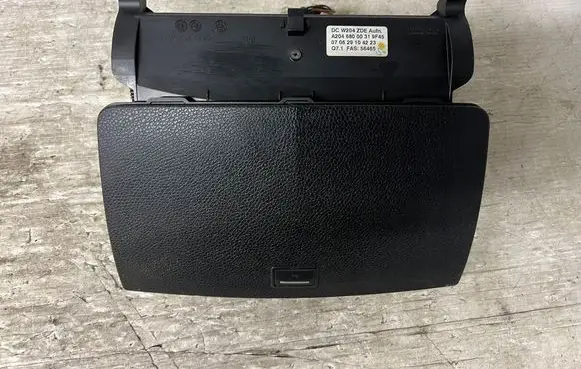 Mercedes-Benz C W204 Screen/display/small screen A2046800031