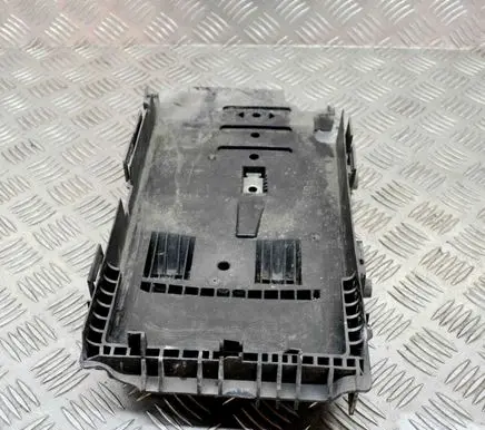 Battery box tray