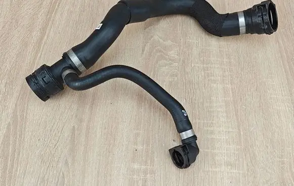 BMW 5 G30 G31 G38 Engine coolant pipe/hose 8678505