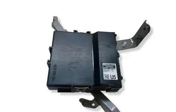 Toyota Yaris XP210 Other control units/modules 899810D250