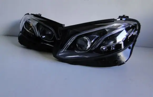 Mercedes-Benz E W213 Headlight/headlamp A2139064704