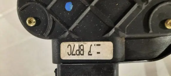 Mazda 3 I Front door lock BP7C 9240002RHF FA10B15C