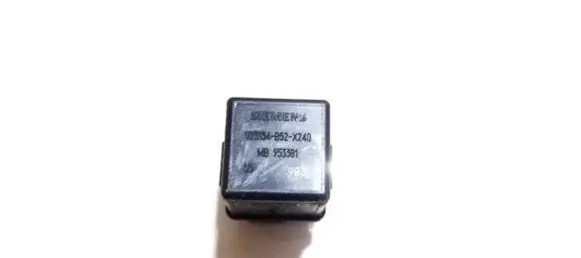 Volvo S40, V40 Other relay v23134b52x240 mb953381