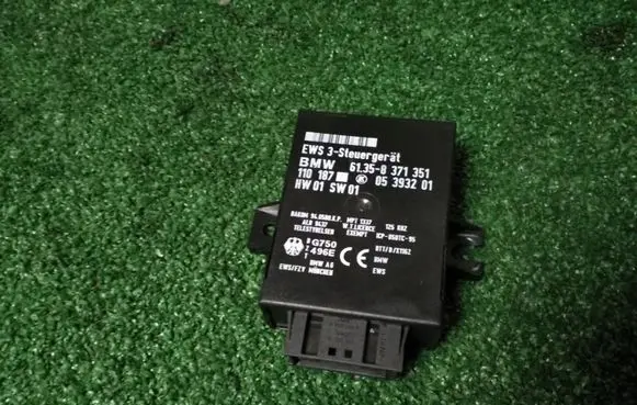 BMW 5 E39 Immobilizer control unit/module 61358371351 05393201 HW01SW01