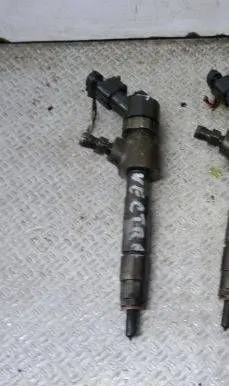 Opel Vectra C Fuel injector 0445110165