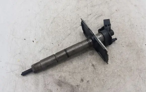 Audi A6 S6 C6 4F Fuel injector 059130277AB 051005