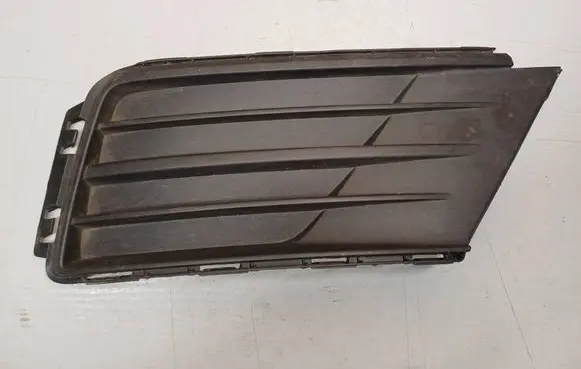 Volkswagen Caddy Front bumper lower grill 2K5853666E