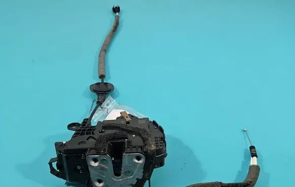 Renault Clio V Front door lock 805029595R IMPRK1570688