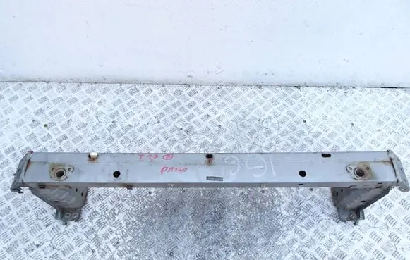 Toyota Avensis T270 Front bumper support beam qgr